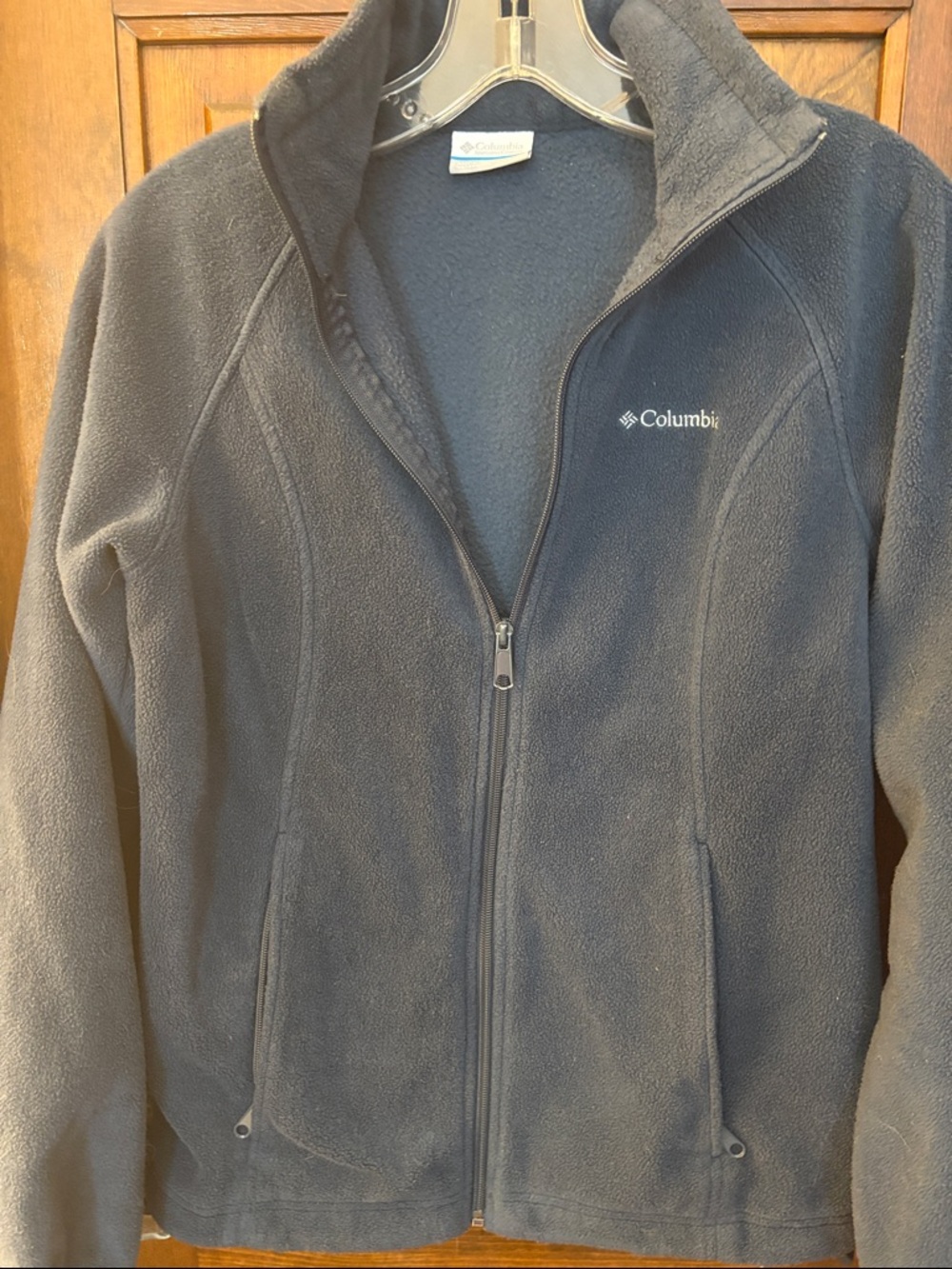 Columbia Woman’s Navy Blue fleece zippered jacket